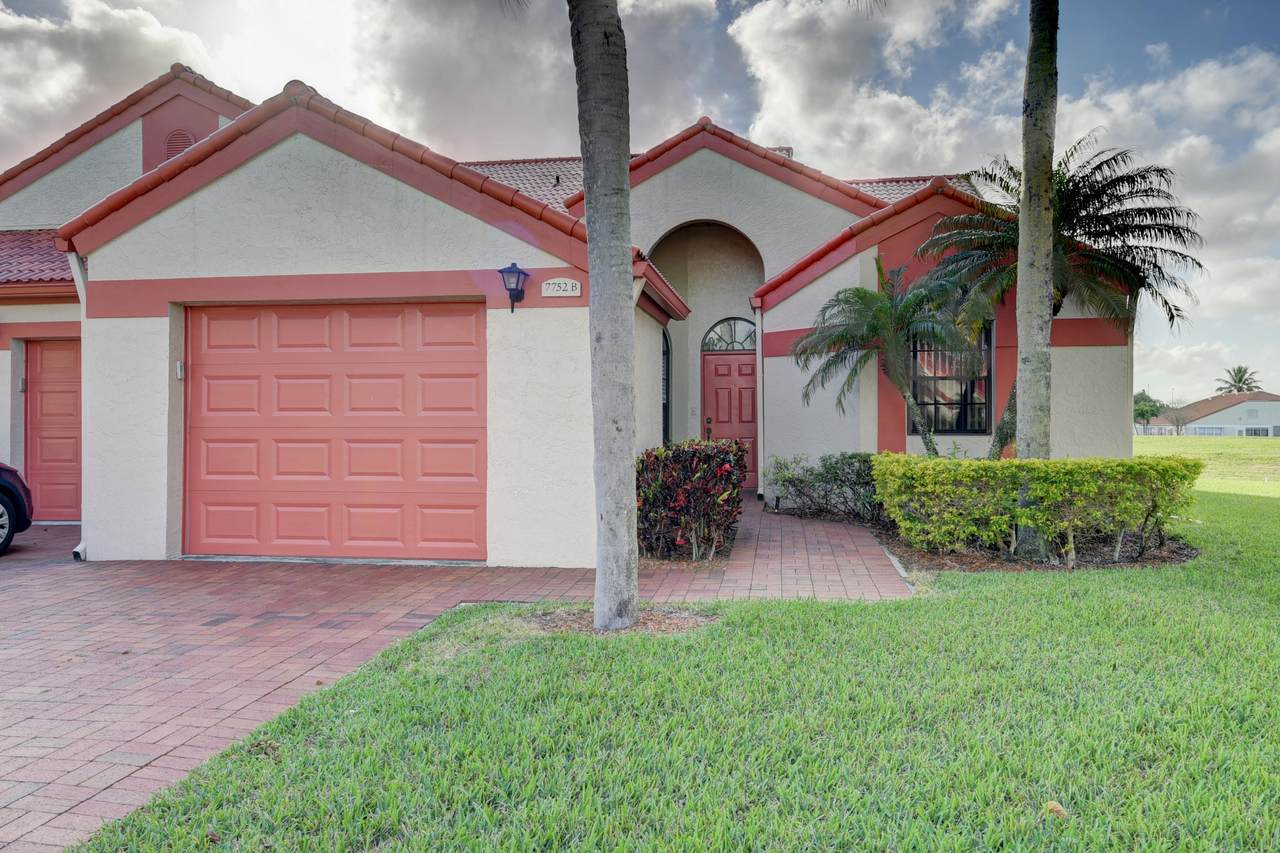 7752 Lexington Club Boulevard - Photo 1