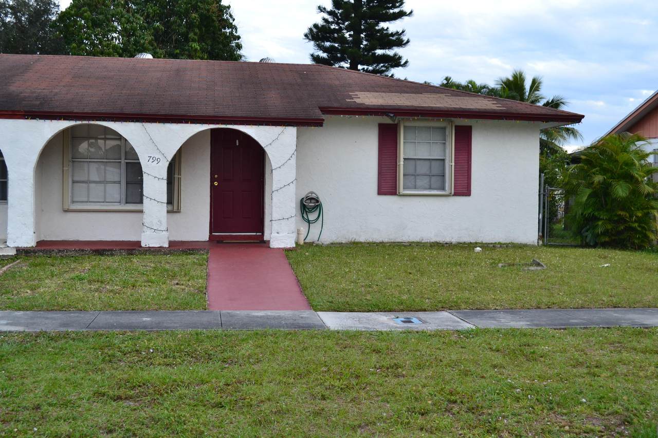 799 Ilene Road E - Photo 1