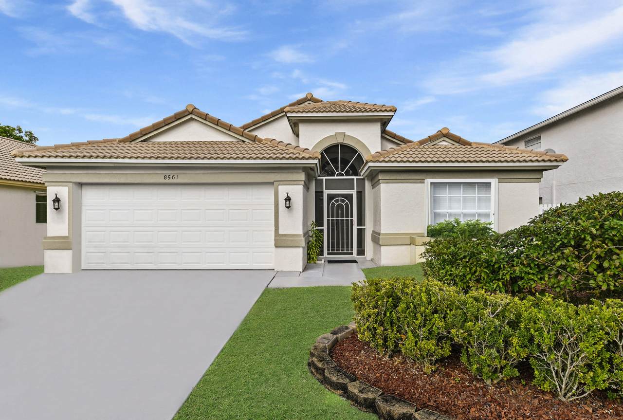 8561 Windy Circle - Photo 1