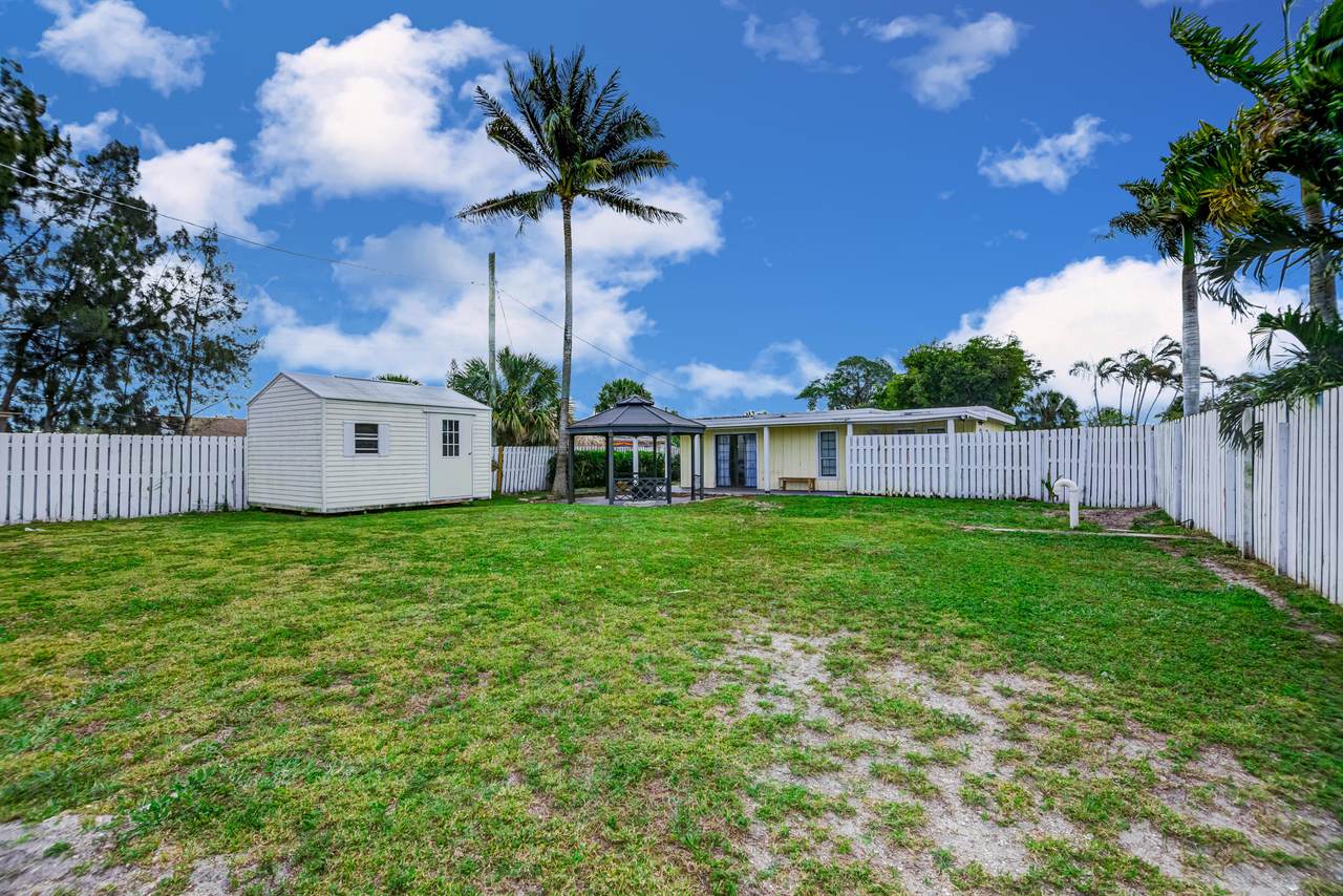 2839 Seminole Road - Photo 1 2839 Seminole Road - Photo 1