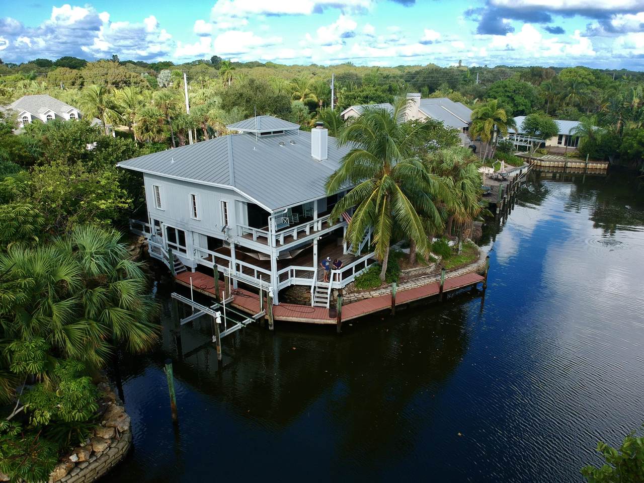 126 Sewalls Point Road - Photo 1