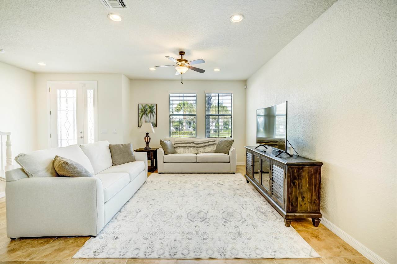 1156 Community Drive - Photo 1