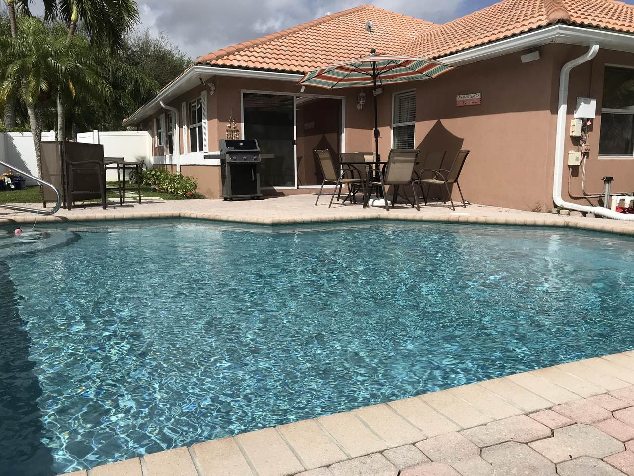 5275 Grande Palm Circle - Photo 1