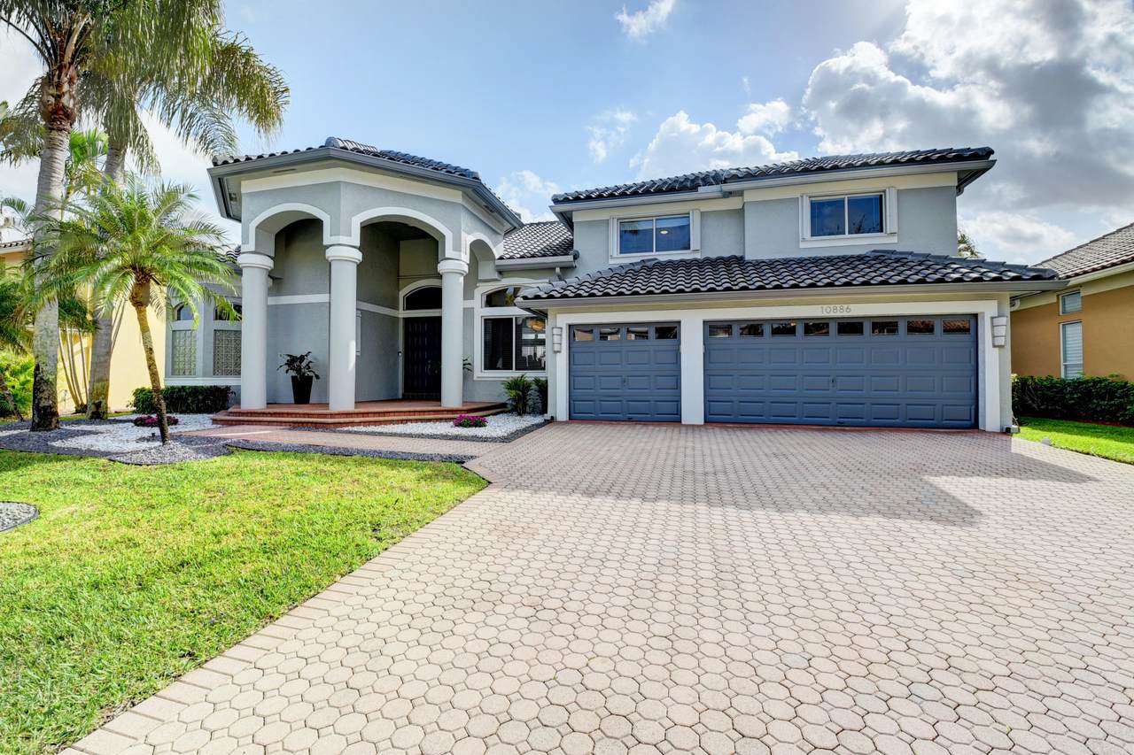 10886 Bal Harbor Drive - Photo 1