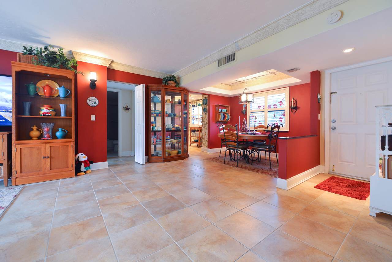 2424 Federal Highway - Photo 1