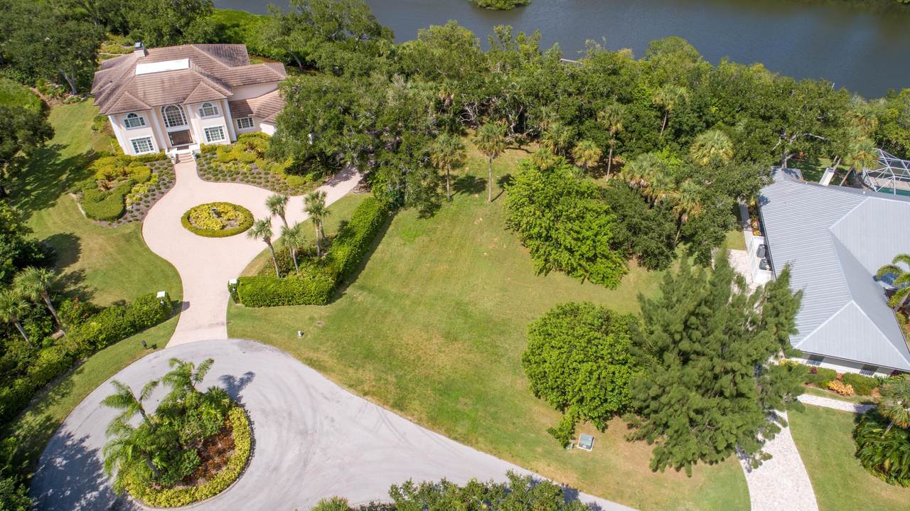 2660 Riverview Court - Photo 1