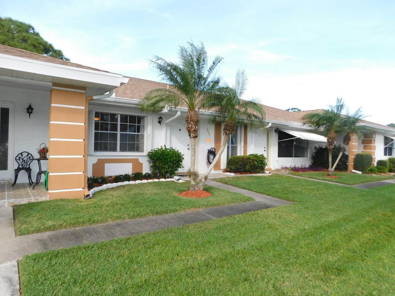 1214 Lakes End Drive - Photo 1
