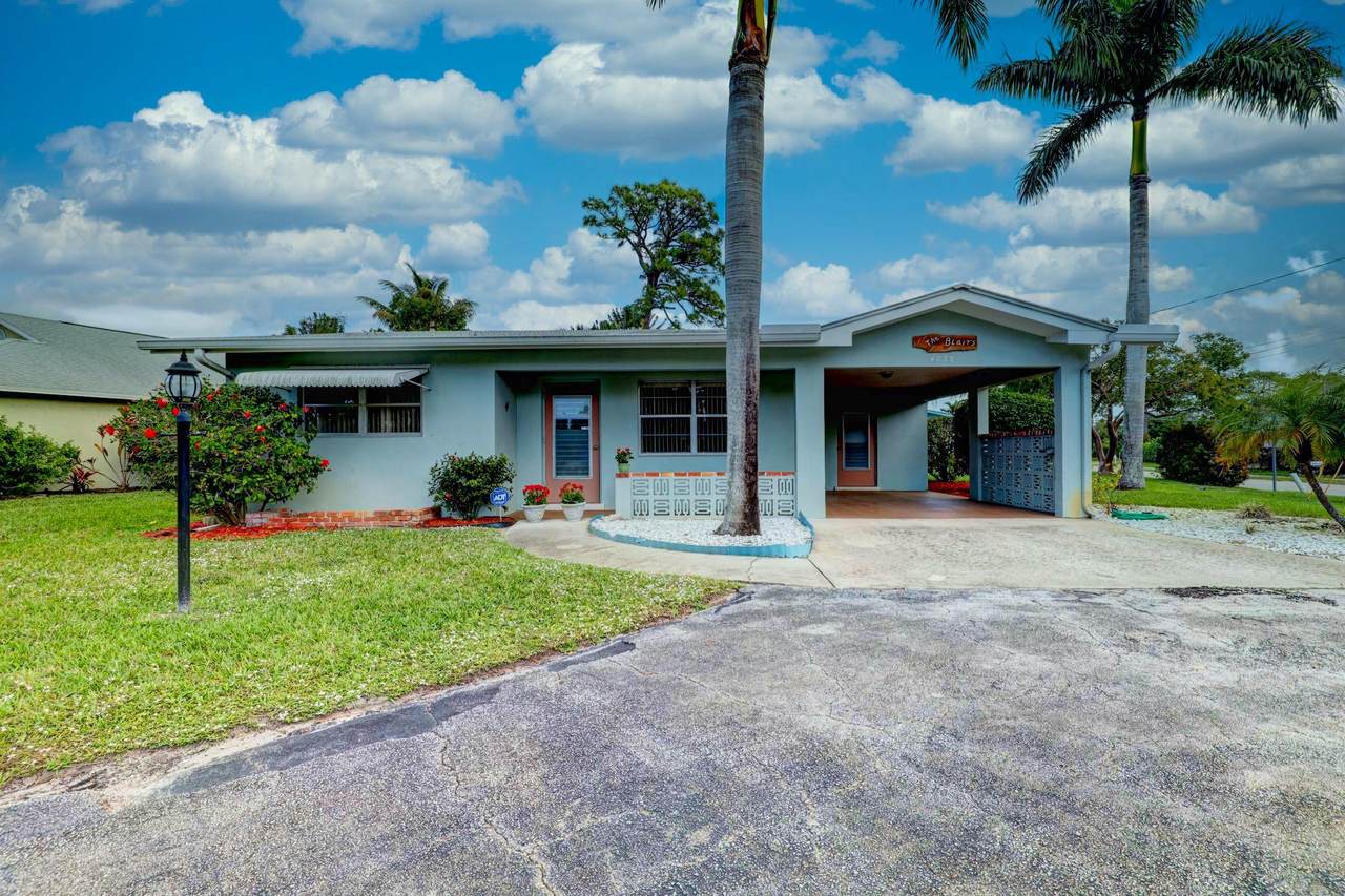 4739 Robertson Road - Photo 1