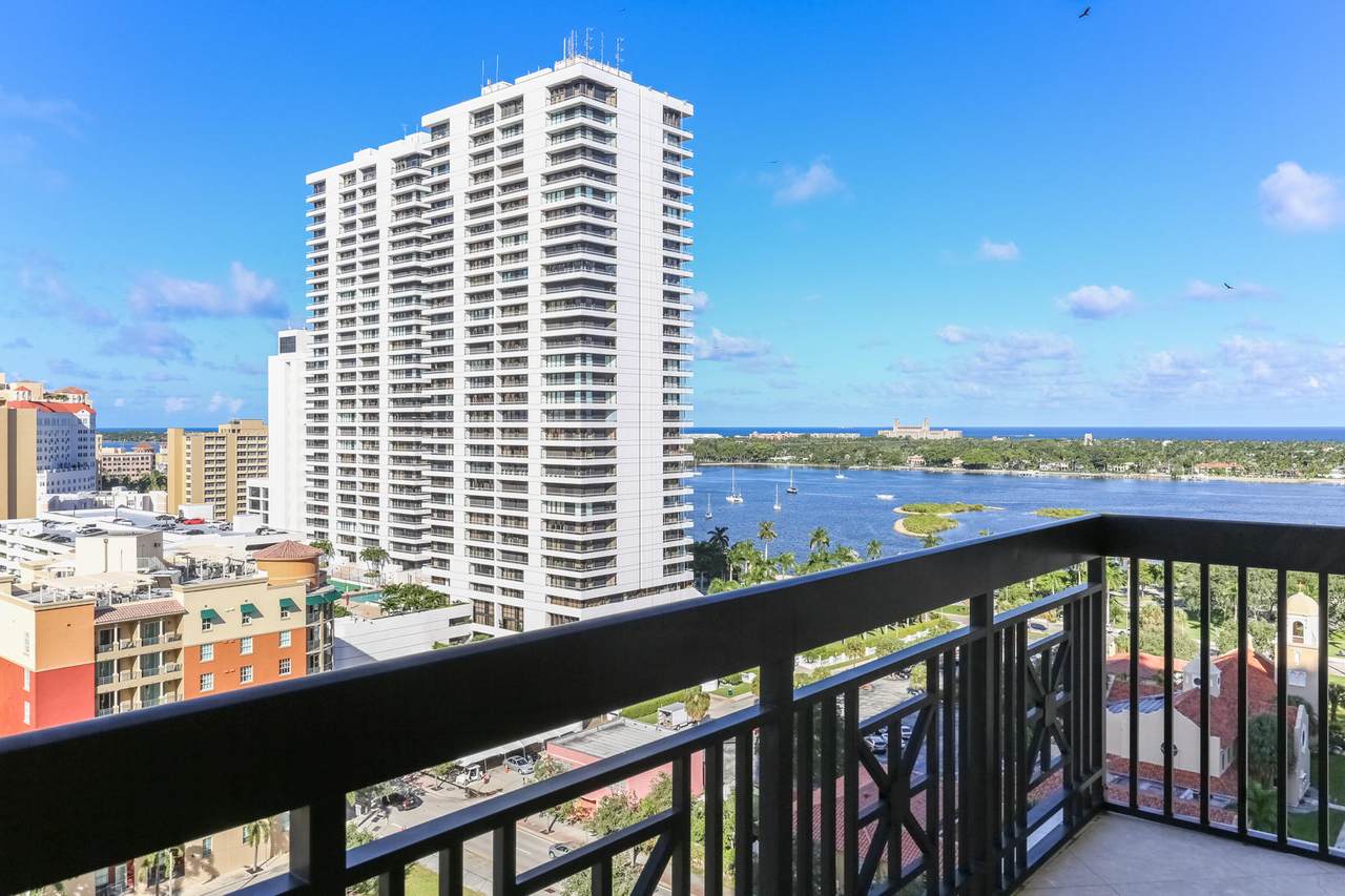 701 Olive Avenue - Photo 1
