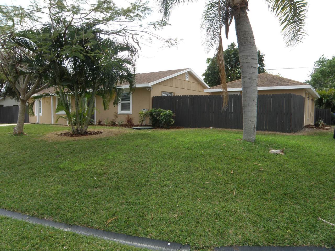 2102 Chestnut Lane - Photo 1