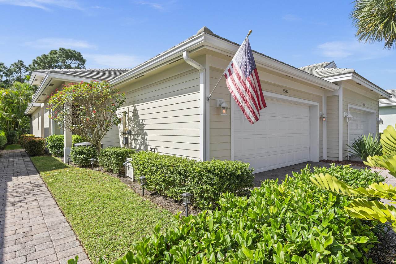 4542 Bridgetown Court - Photo 1