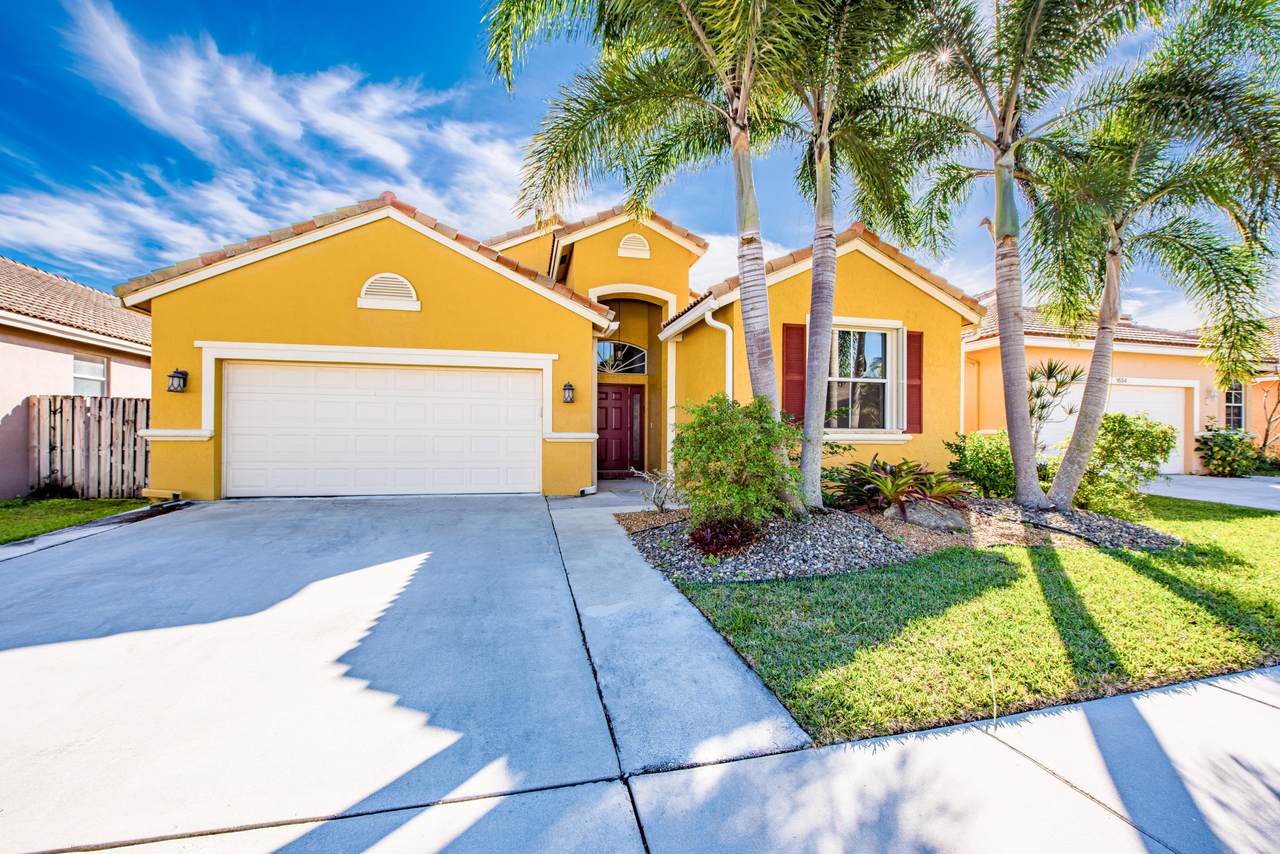 9548 Verona Lakes Boulevard - Photo 1