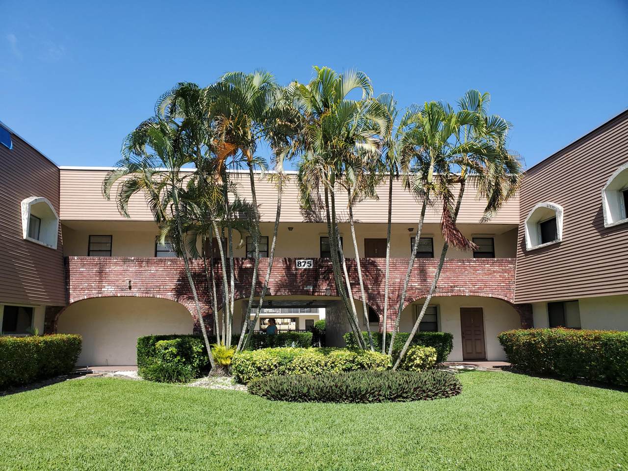 875 13th Street - Photo 1
