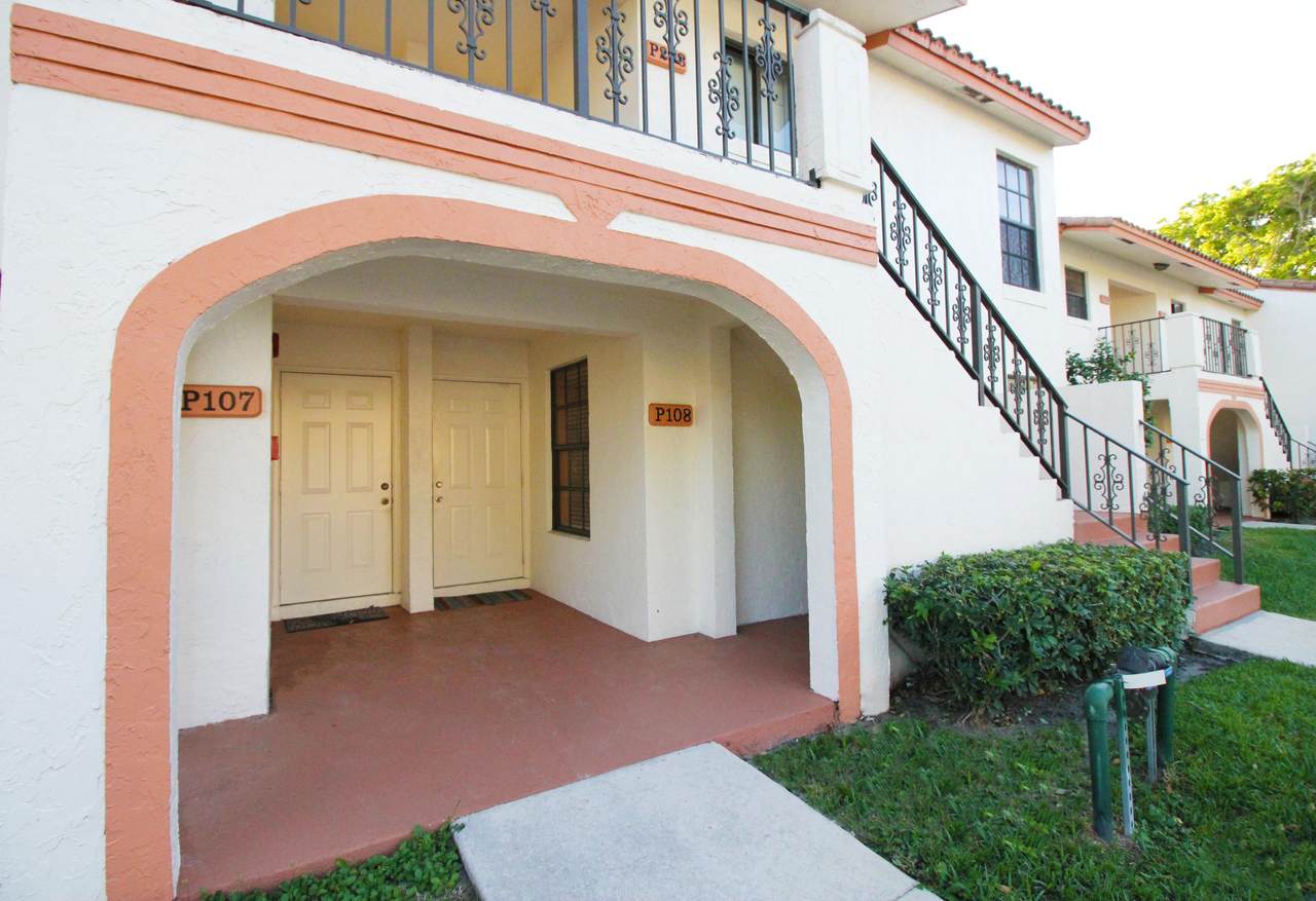 300 Palmwood Place - Photo 1