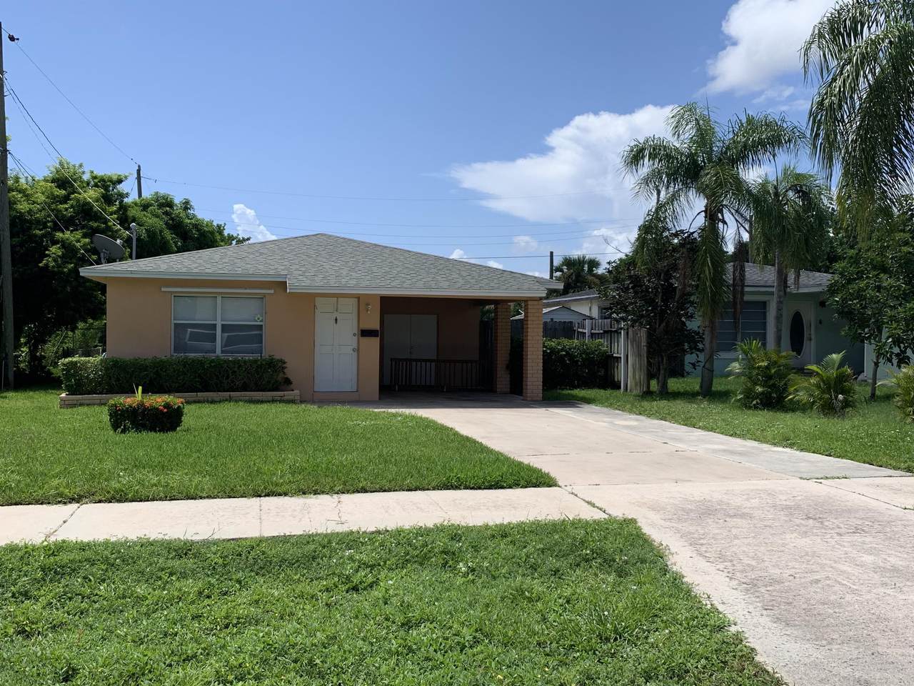 210 Ilex Drive - Photo 1 210 Ilex Drive - Photo 1
