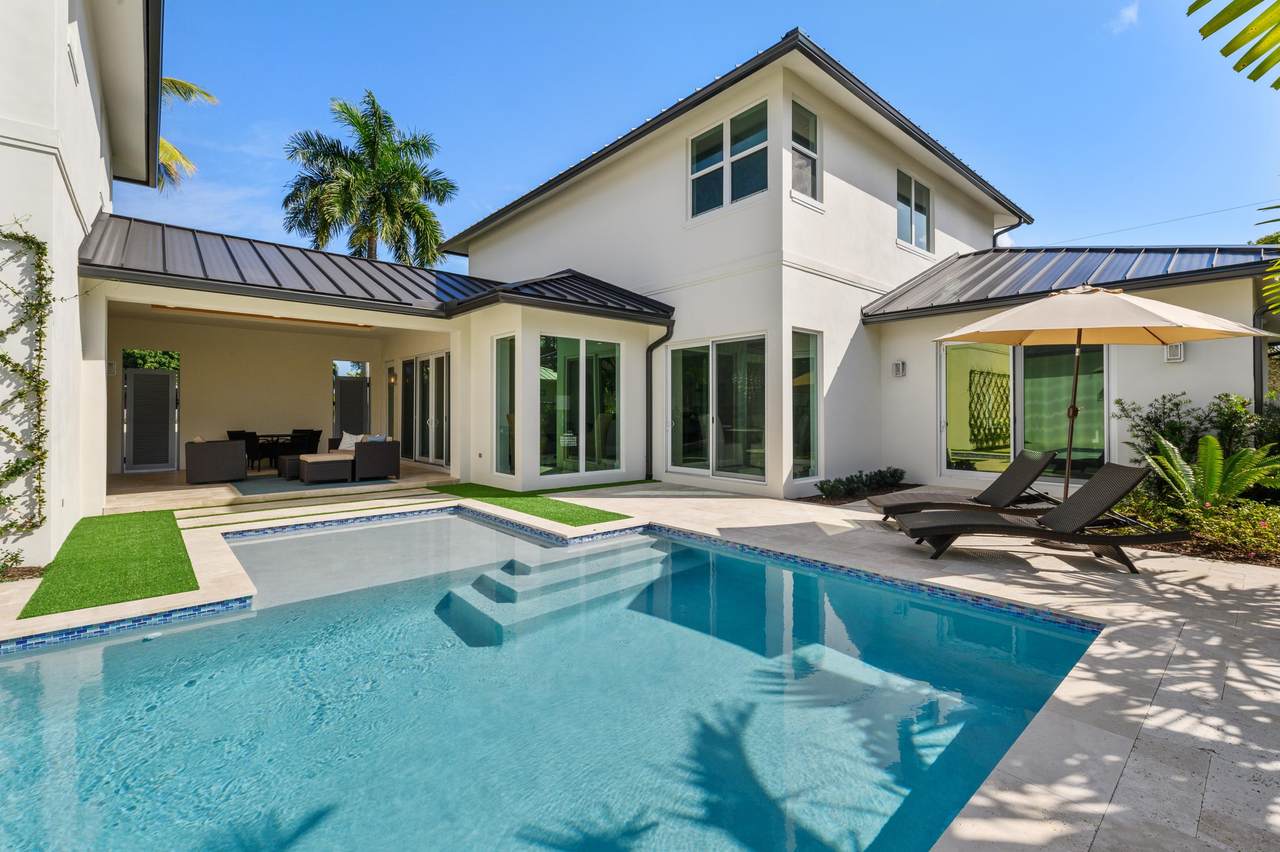 217 Gulfstream Boulevard - Photo 1