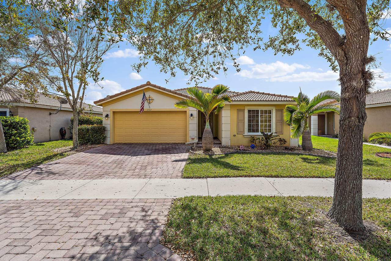 2067 Newport Isle Boulevard - Photo 1