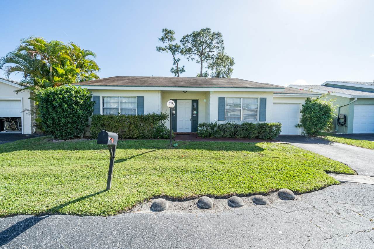 7192 Pine Forest Circle - Photo 1