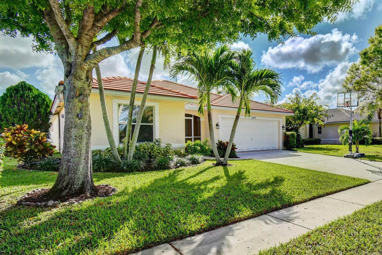 5885 Las Colinas Circle - Photo 1