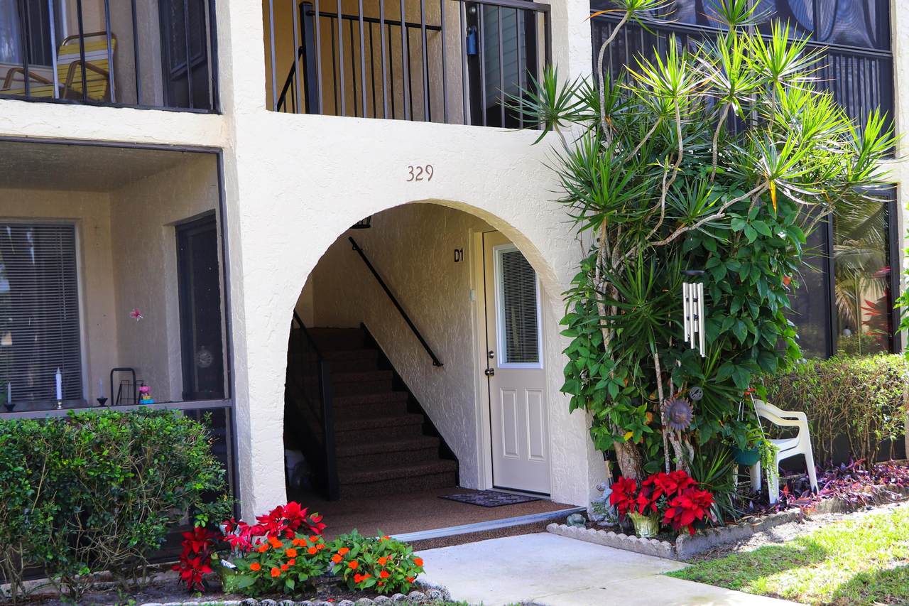 329 Knotty Pine Circle - Photo 1