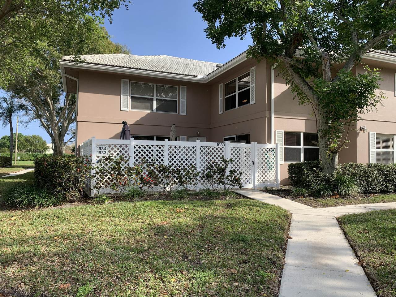 1933 Hartford Court - Photo 1