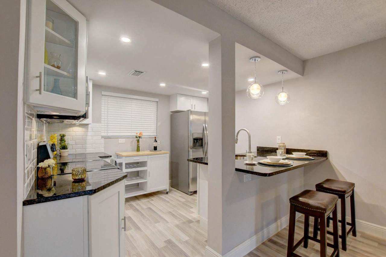 5220 Las Verdes Circle - Photo 1 5220 Las Verdes Circle - Photo 1