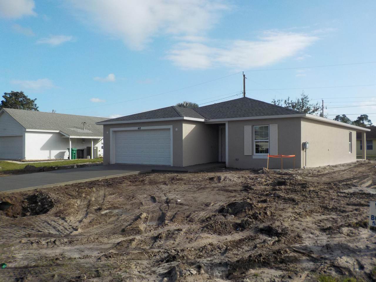 1981 Gold Lane - Photo 1