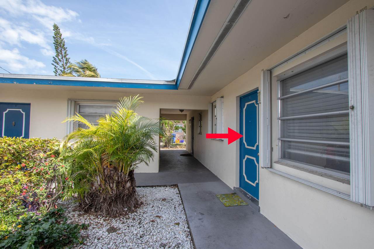 1610 Shirley Court - Photo 1