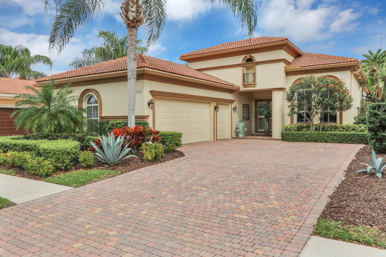 7936 Via Villagio - Photo 1