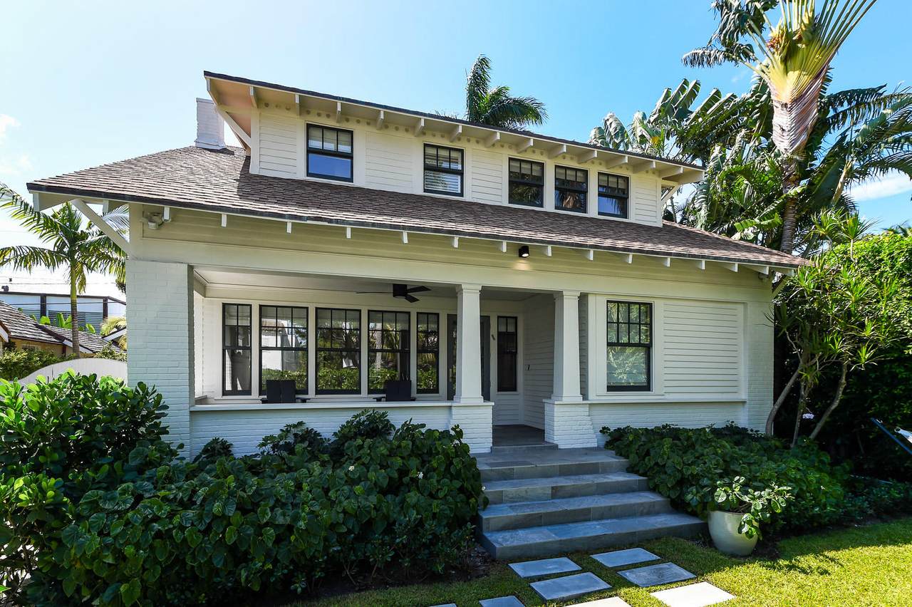 246 Seaspray Avenue - Photo 1