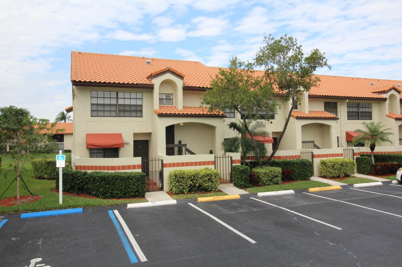 212 Republic Court - Photo 1