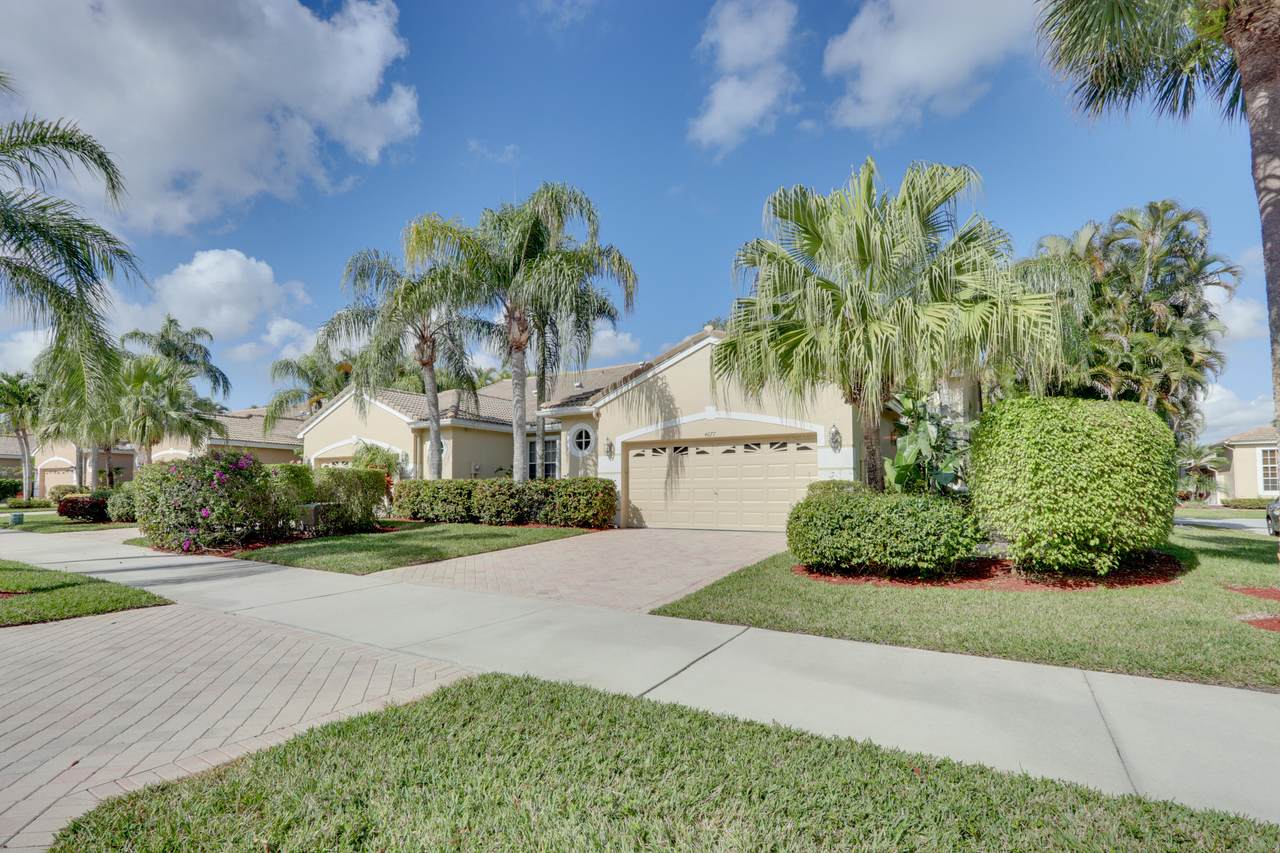 4677 Carlton Golf Drive - Photo 1