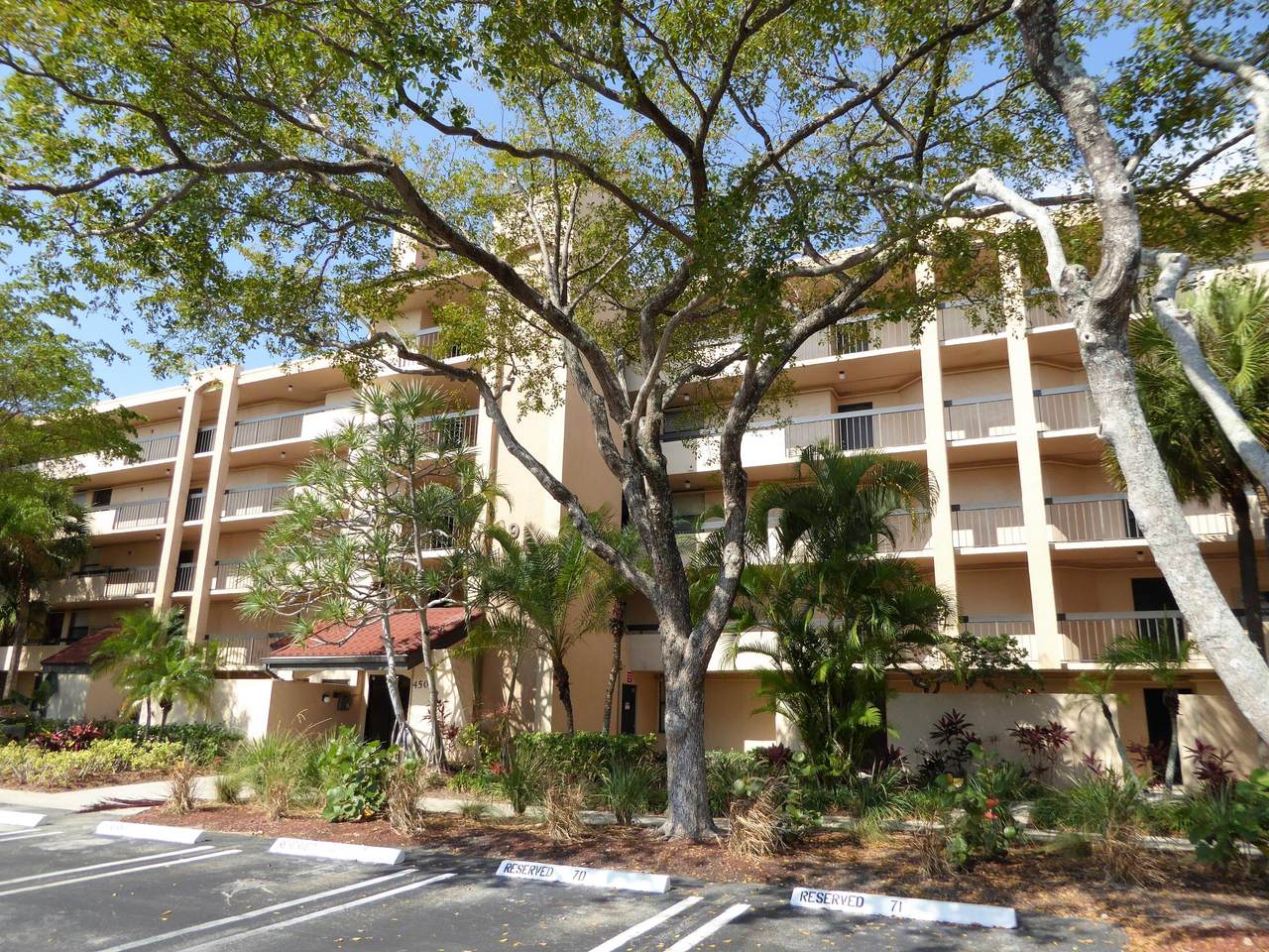 450 Egret Circle - Photo 1