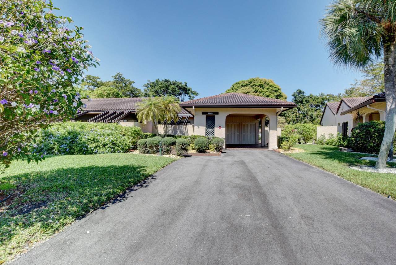 9298 Vista Del Lago - Photo 1