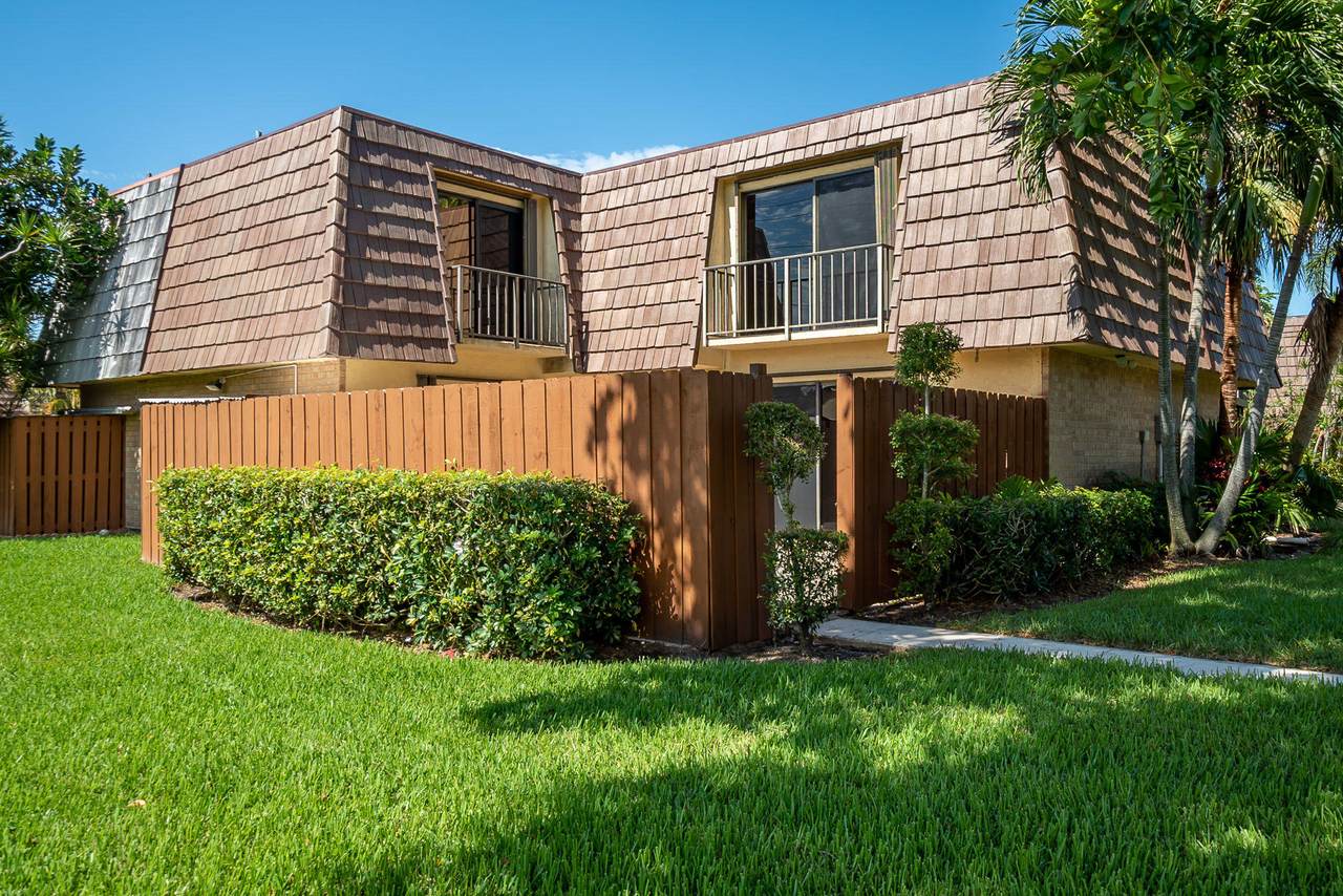 834 Springdale Circle - Photo 1