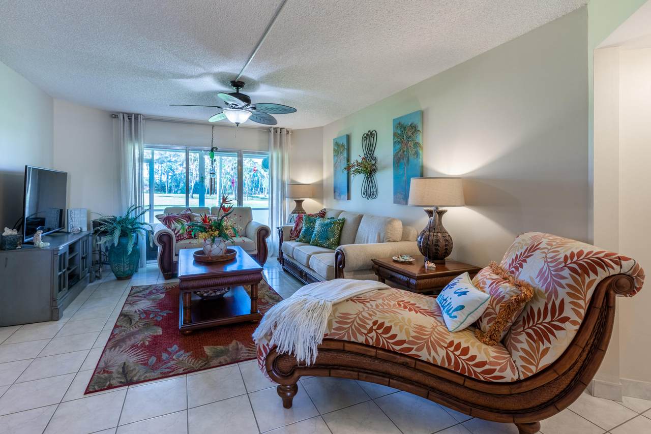 3959 Via Poinciana Drive - Photo 1 3959 Via Poinciana Drive - Photo 1