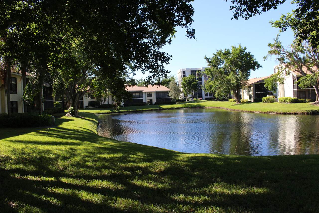6748 Willow Wood Drive - Photo 1