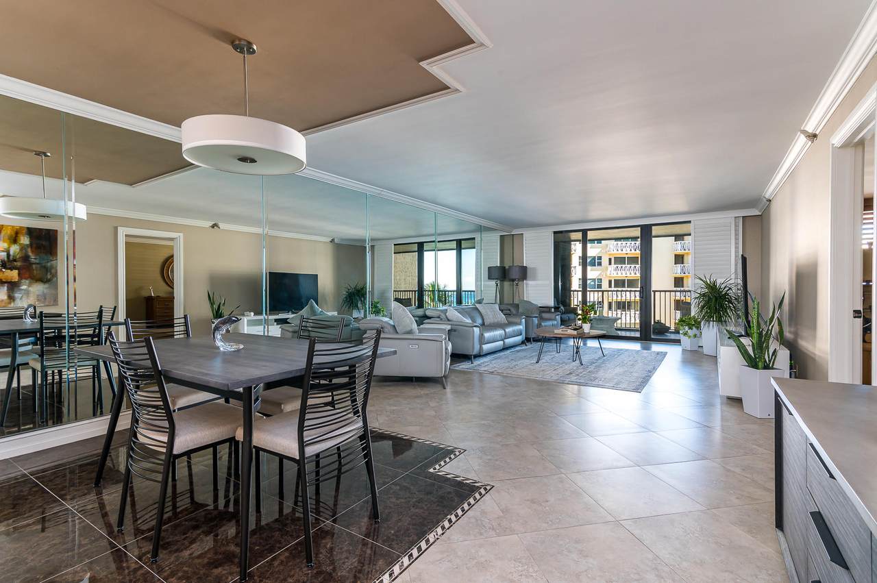 1167 Hillsboro Mile - Photo 1