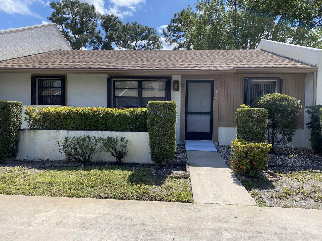 6132 Fairfield Circle - Photo 1