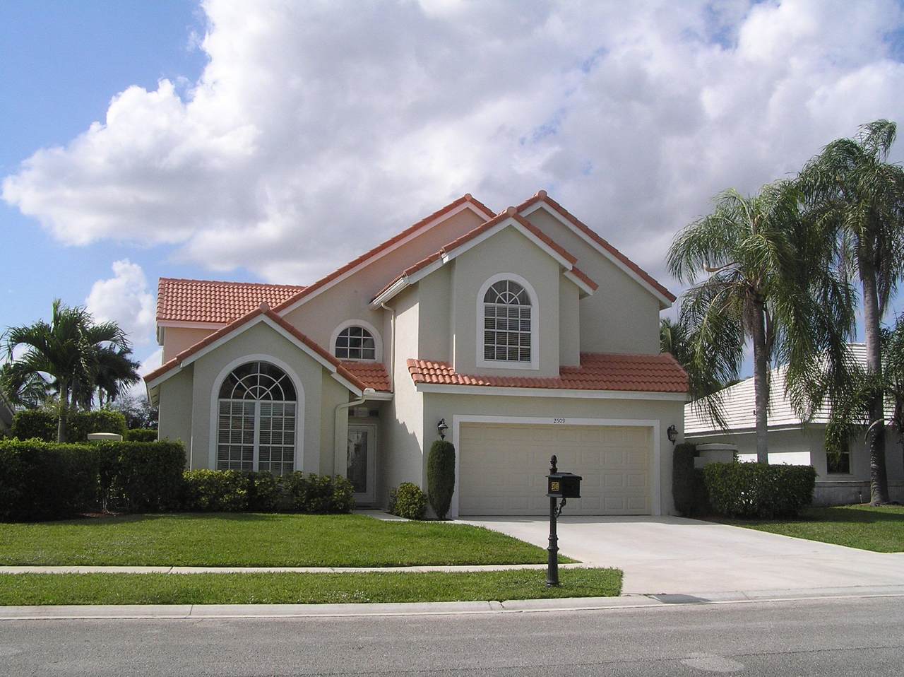 2509 Stonegate Drive - Photo 1