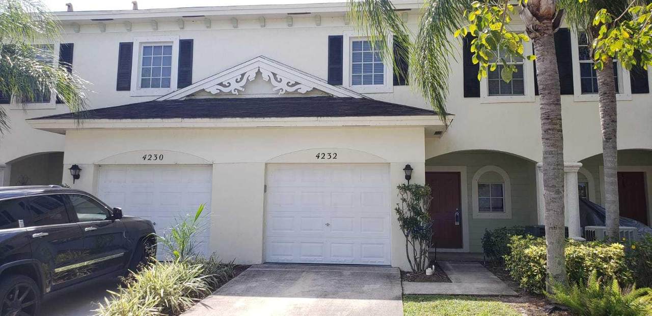 4232 Emerald Vista - Photo 1