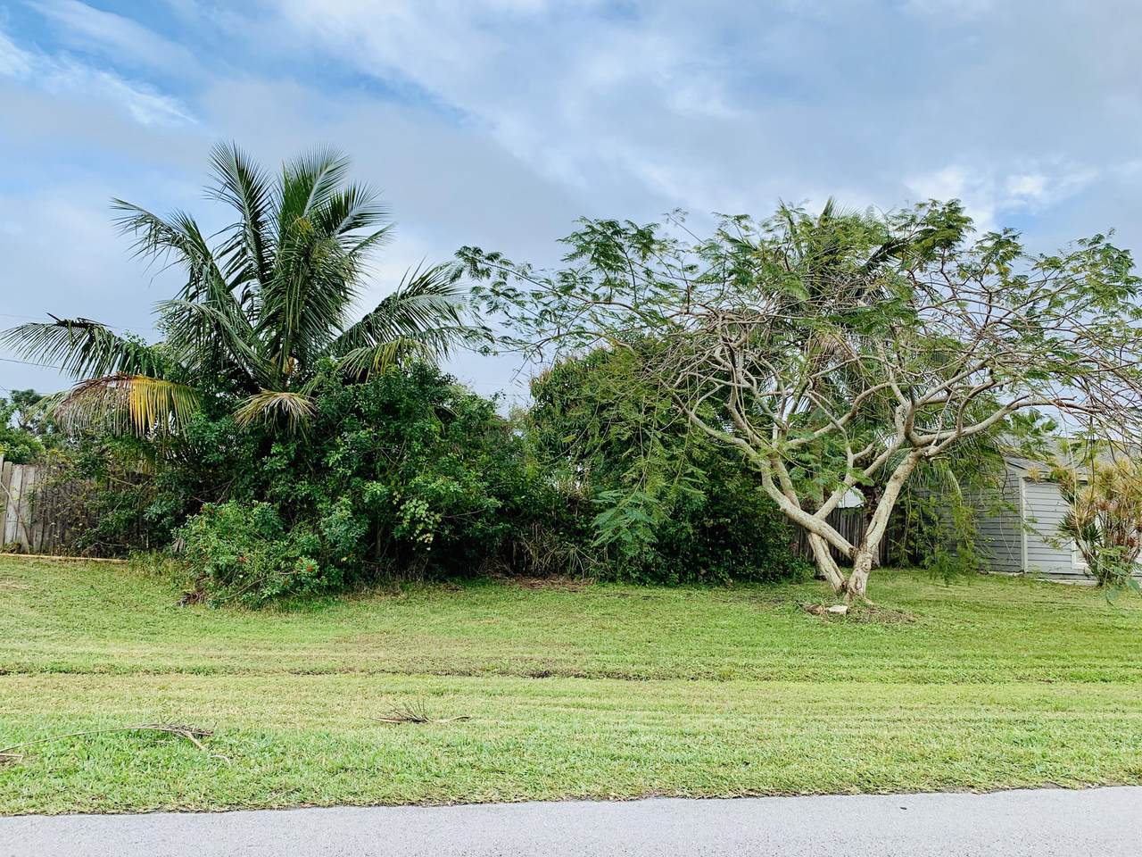 2820 Buccaneer Circle - Photo 1