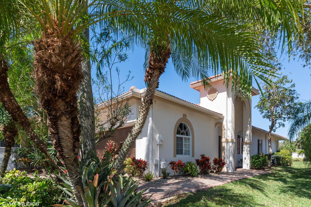 8041 Pisa Drive - Photo 1