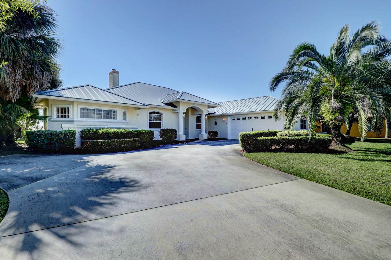 4910 Lake Grove Ci Circle - Photo 1