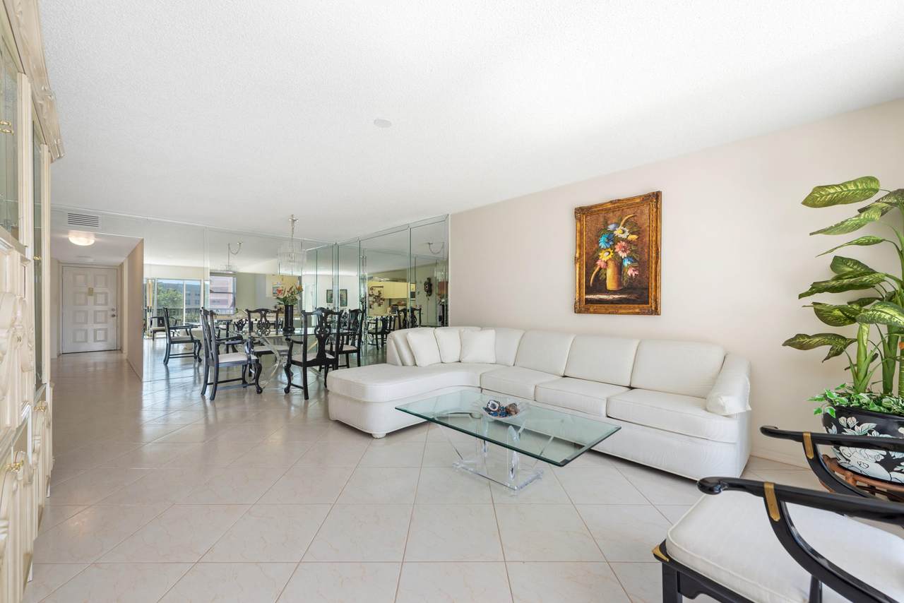 2560 103rd Avenue - Photo 1