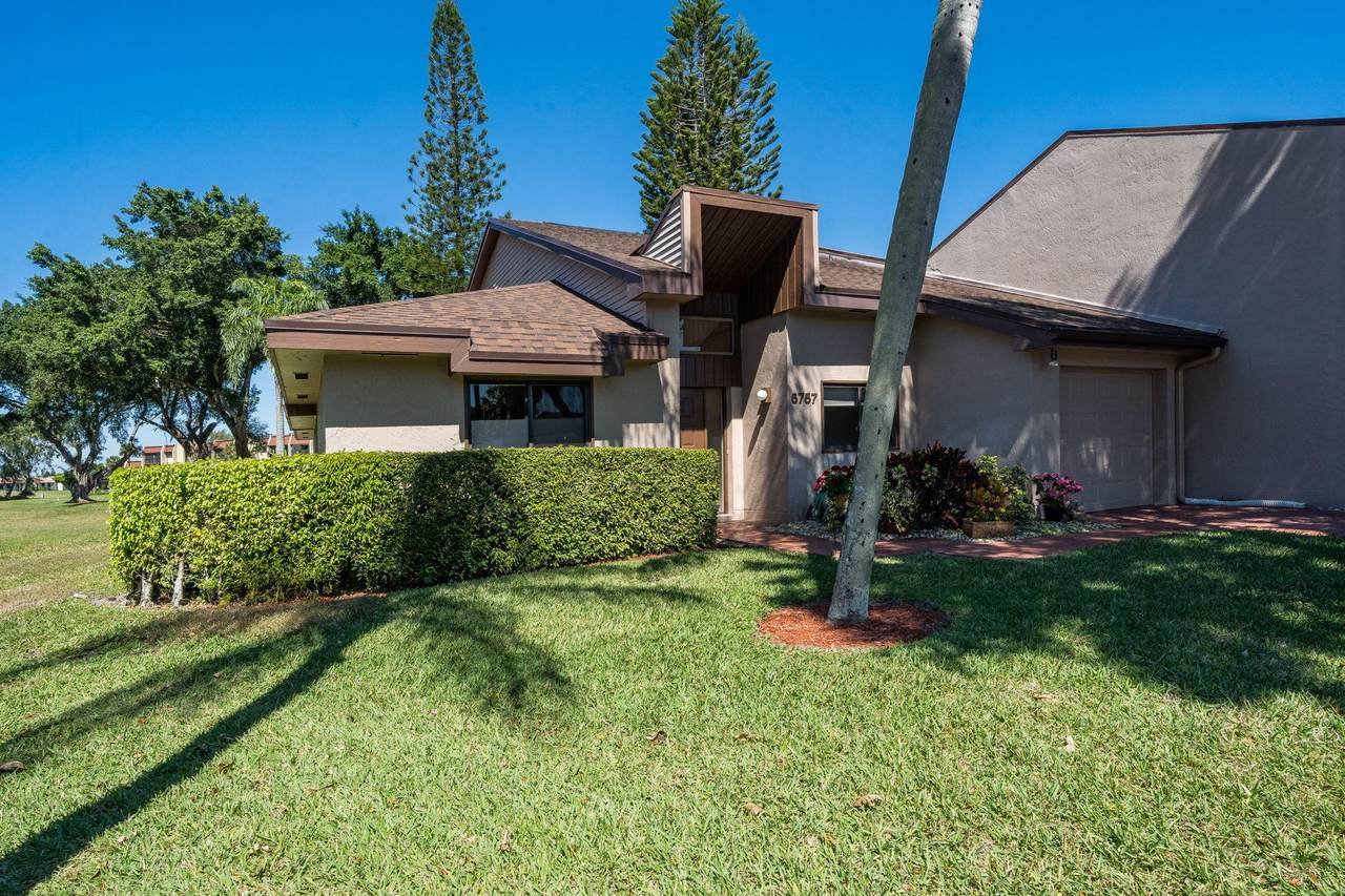 6757 Versailles Court - Photo 1