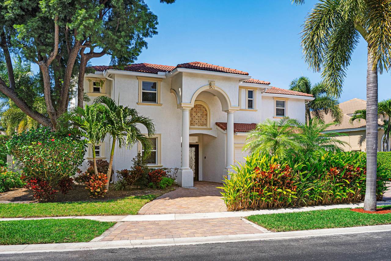 5607 Regency Circle - Photo 1