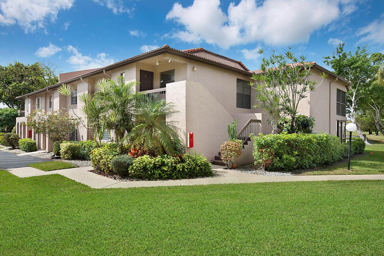 21542 Cypress Hammock Drive - Photo 1