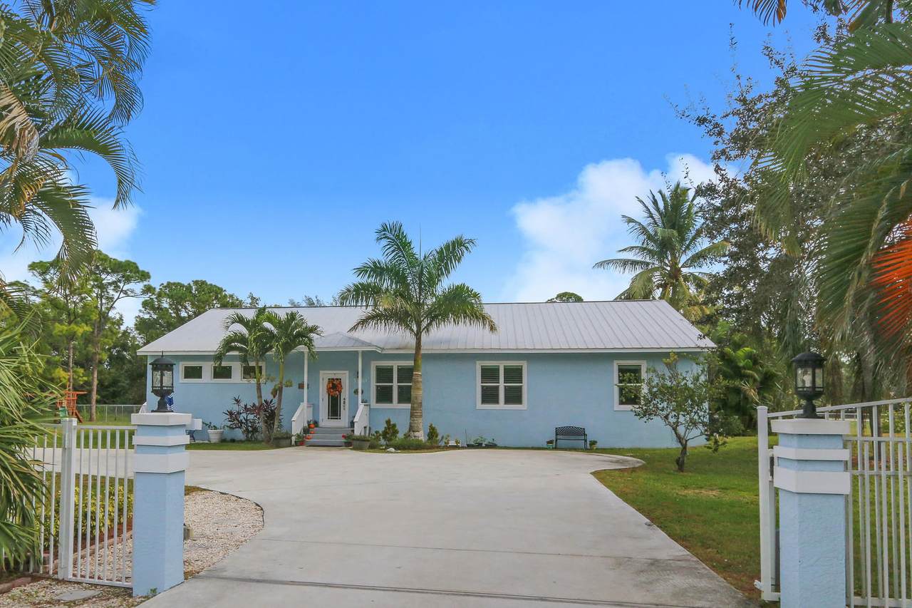 5530 Mango Boulevard - Photo 1