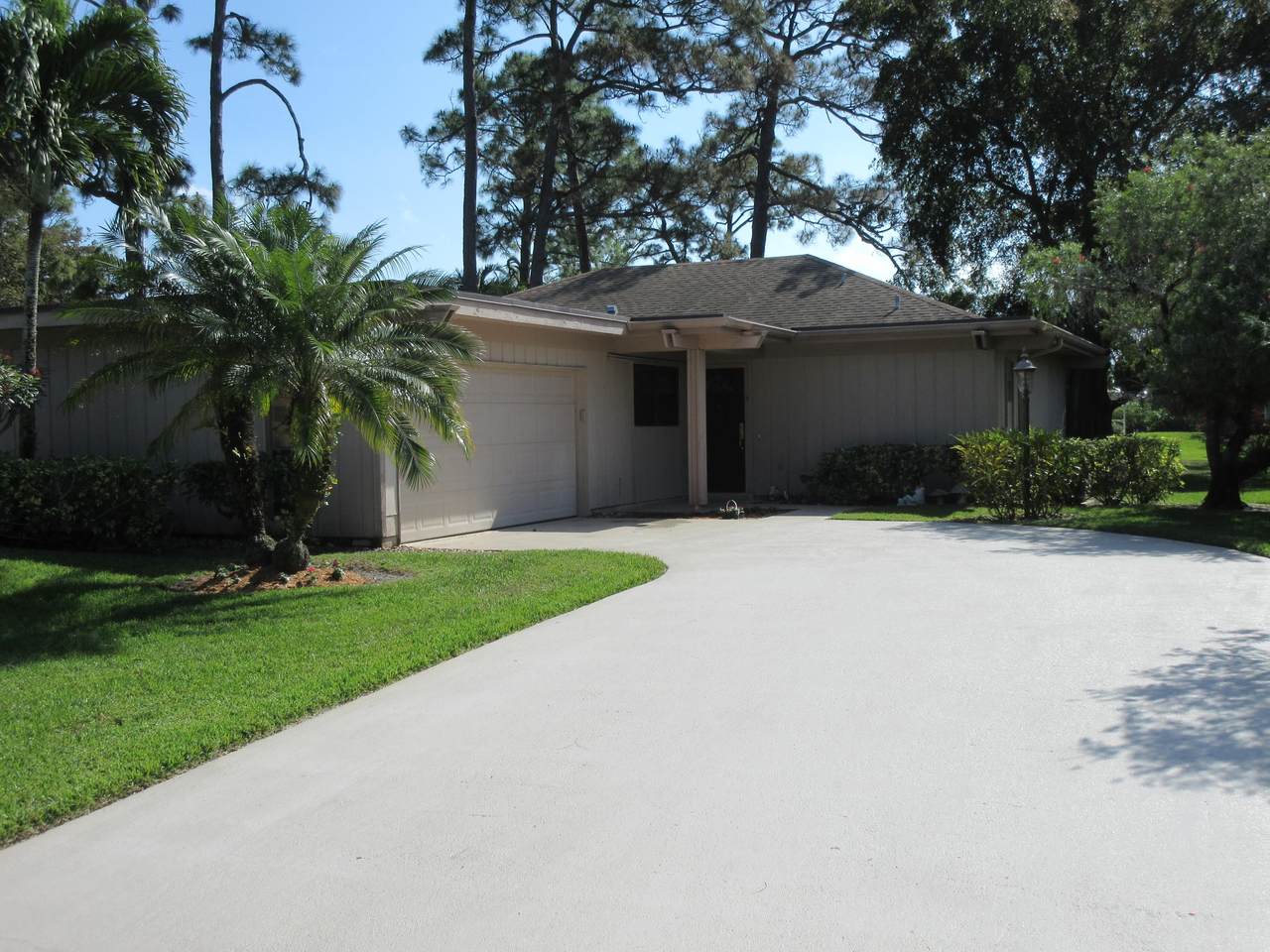 6403 Eastpointe Pines Street - Photo 1 6403 Eastpointe Pines Street - Photo 1